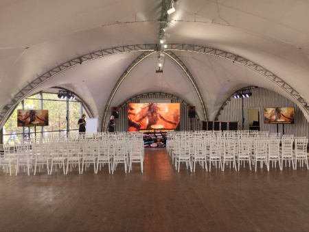 Светодиодный экран в аренду - 2мм (Р2) 3.5х2м