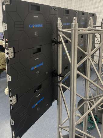 Светодиодный экран с шагом 1.5мм