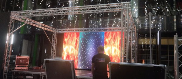 Светодиодный экран в аренду 2мм (Р2) 5х3м